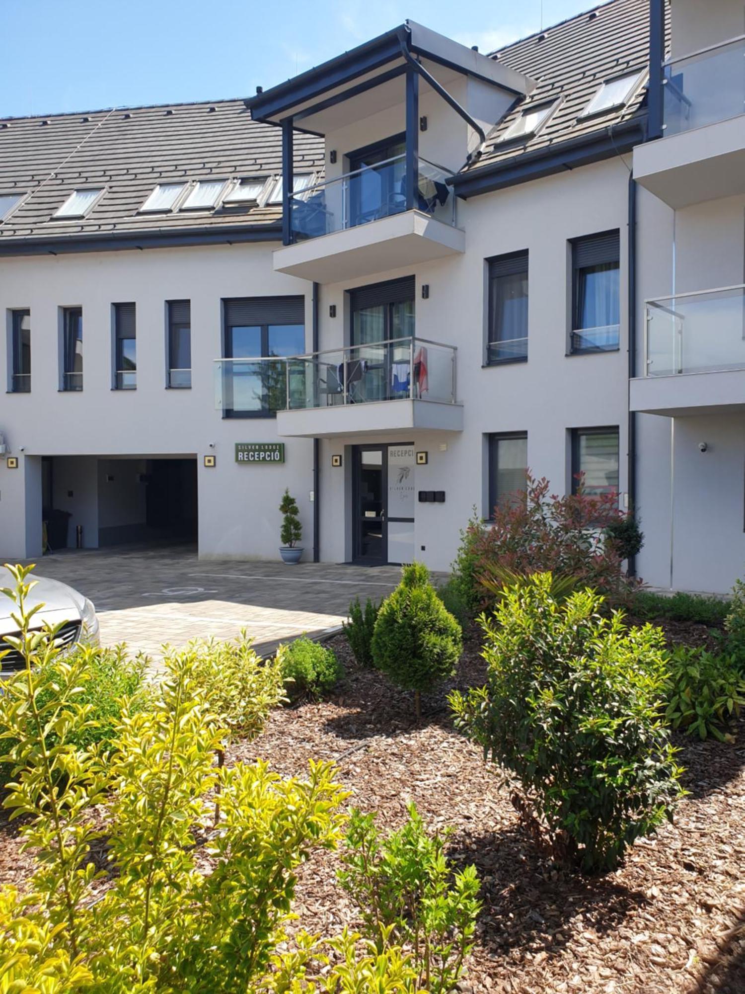 Silver Lodge Apartments إغير المظهر الخارجي الصورة